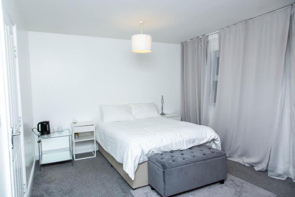 Amethyst Drive Lägenhet Sittingbourne Exteriör bild