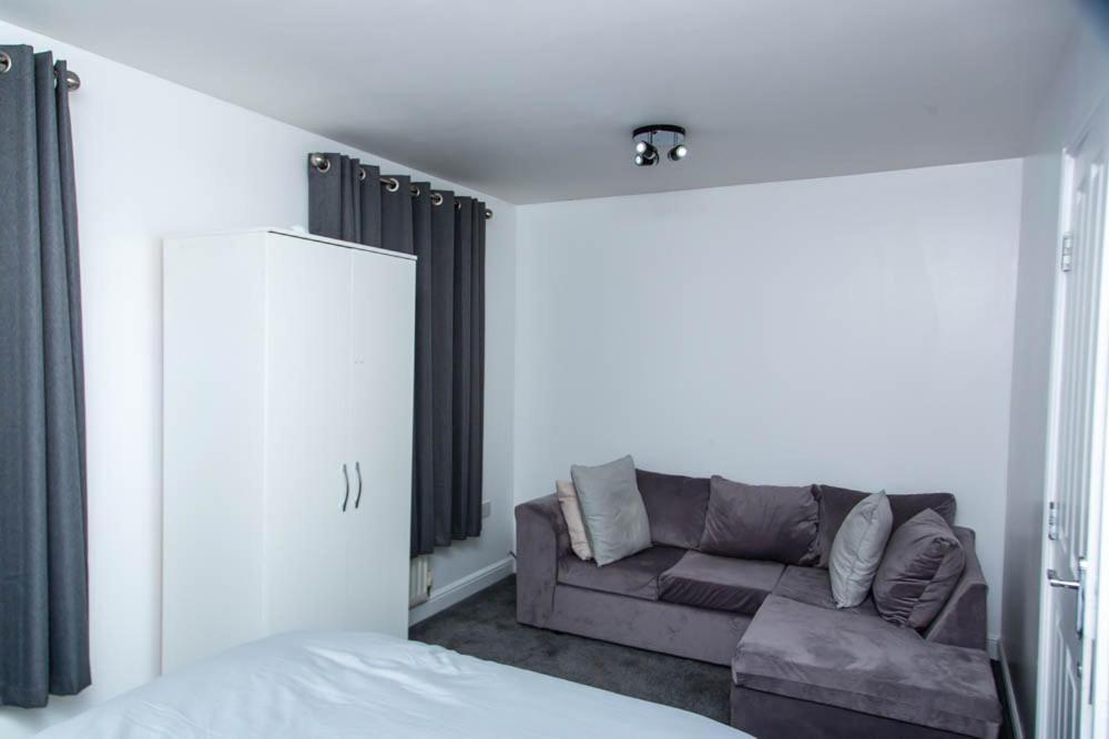 Amethyst Drive Lägenhet Sittingbourne Exteriör bild