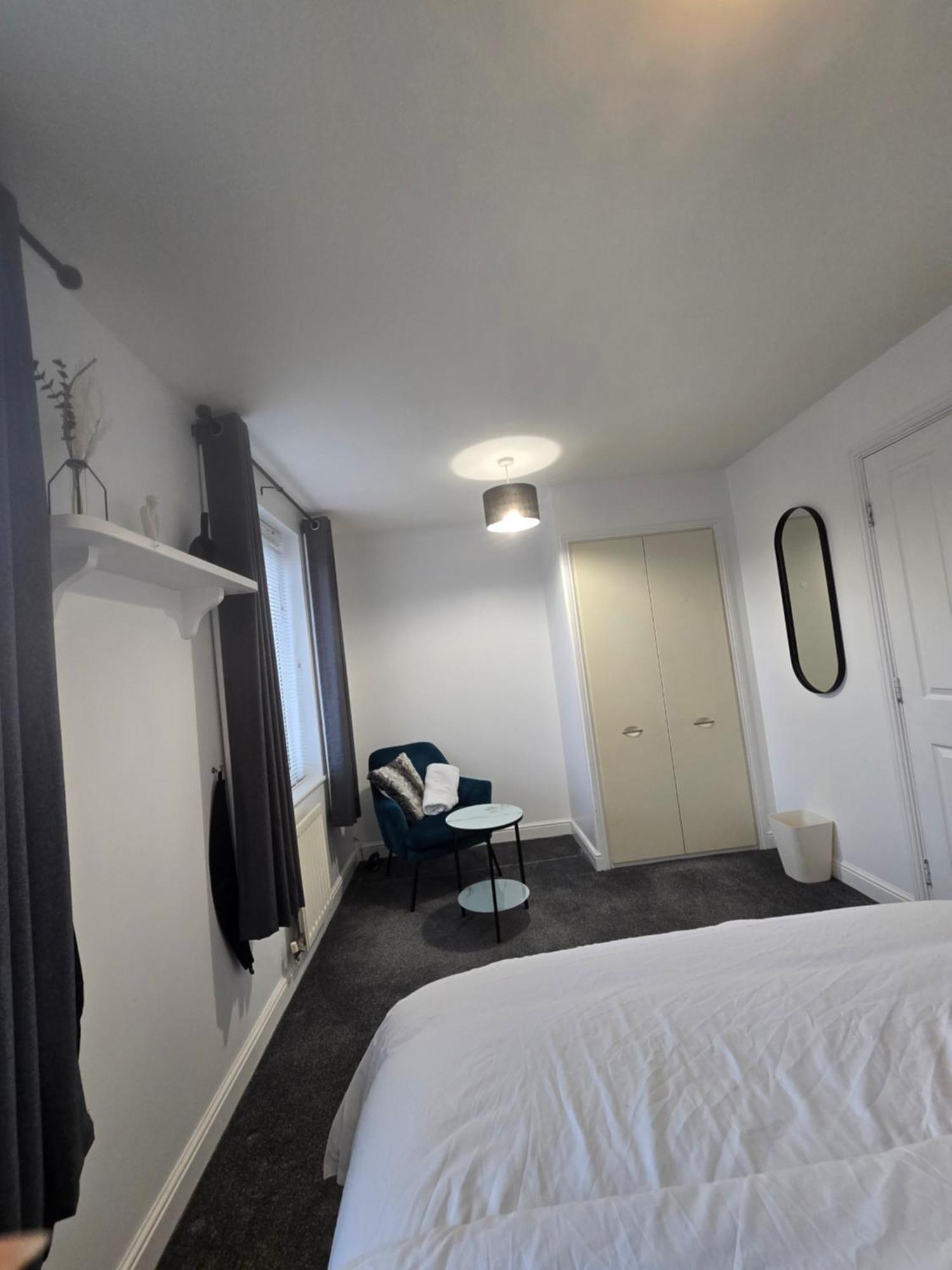 Amethyst Drive Lägenhet Sittingbourne Exteriör bild